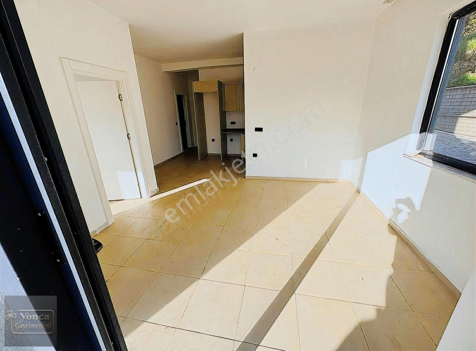 Alanya Payallar Mah Site İçinde Ucuz 2+1 Boş Daire