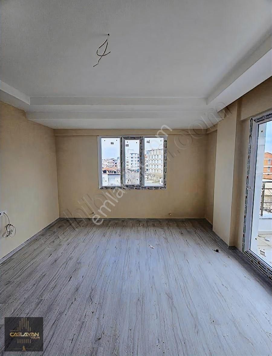 Cumhuriyet Mah. Satılık 2+1 100m² Fırsat Daire - Görsel 4