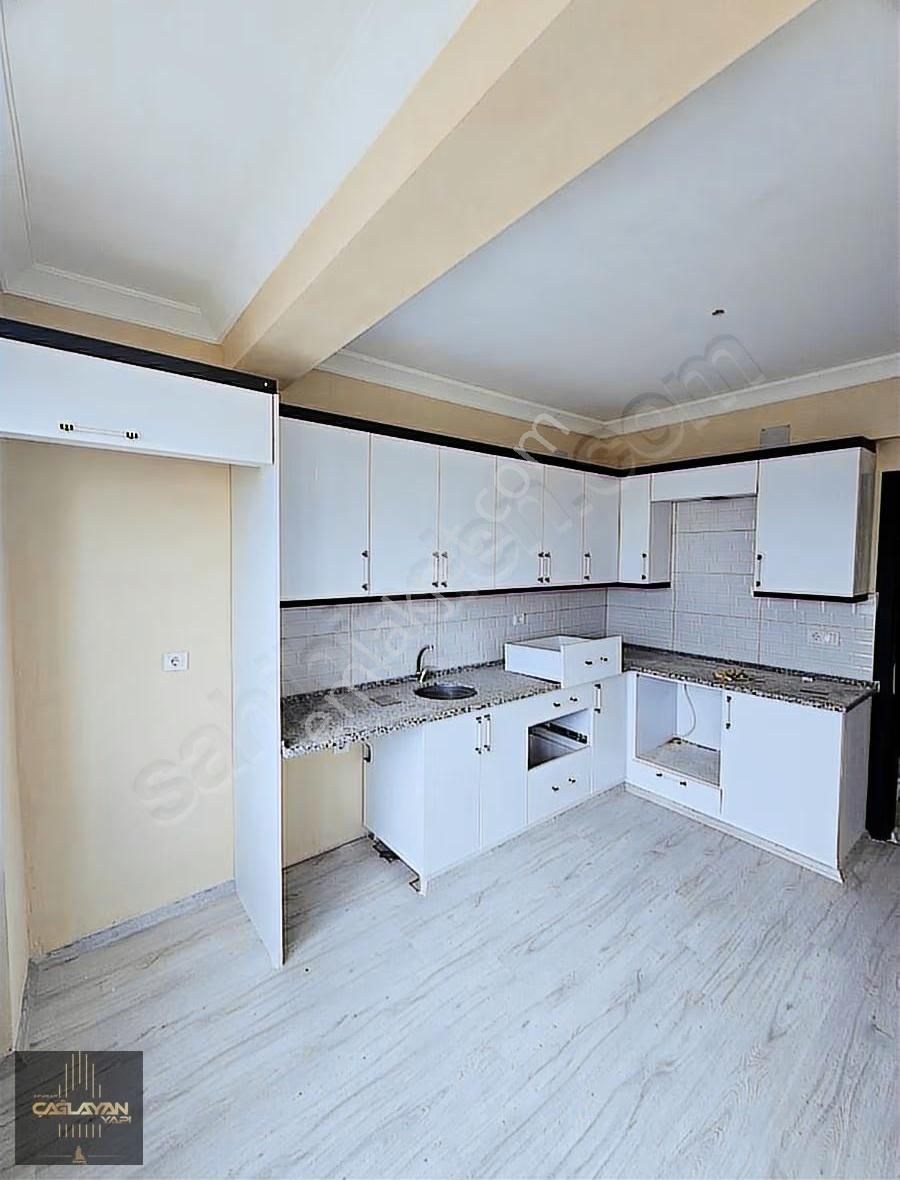 Cumhuriyet Mah. Satılık 2+1 100m² Fırsat Daire - Görsel 7