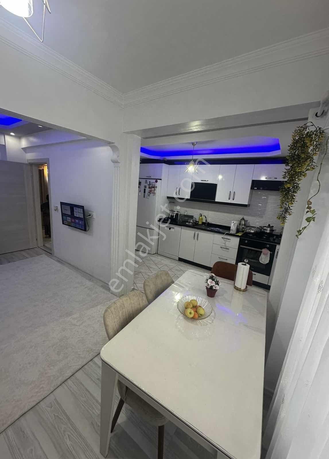 Çorlu Çobançeşme Mahallesinde Geniş Satılık 3+1 Daire