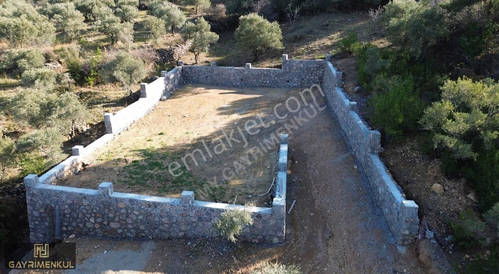 Yukarıkızılca Mahallesinde Rızai Taksimi Yapılmış Taş Duvarlı - Görsel 4