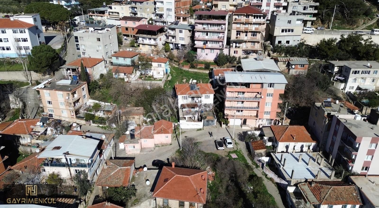 Kavaklıdere Mahallesinde Müstakil 2 Katlı Bahçeli Ev