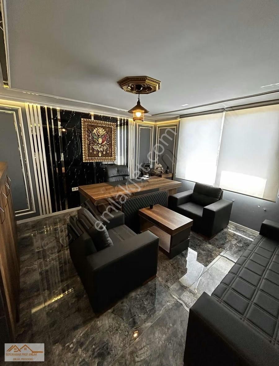 Seferihisar Merkezde Hazır Ofis Büro Sıfır Mobilyalı