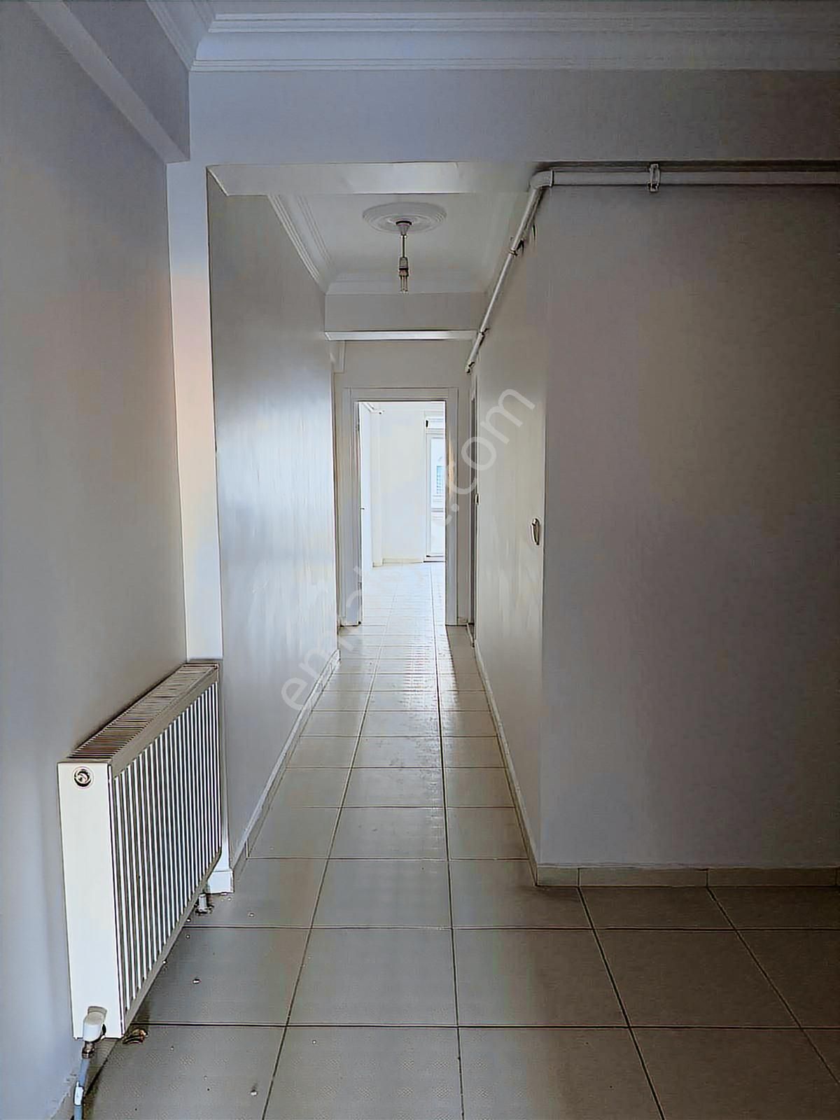 Oscar'dan Çamlıca'da Çok Geniş İki Balkonlu 2+1 Dubleks - Görsel 4