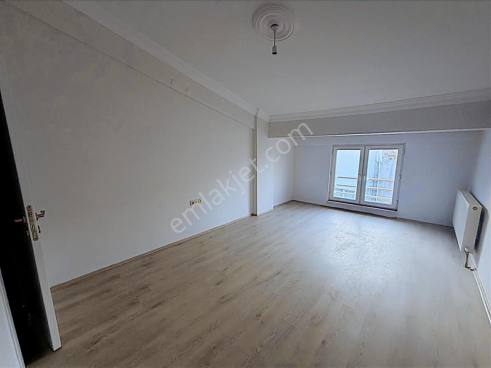 Oscar'dan Çamlıca'da Çok Geniş İki Balkonlu 2+1 Dubleks - Görsel 24