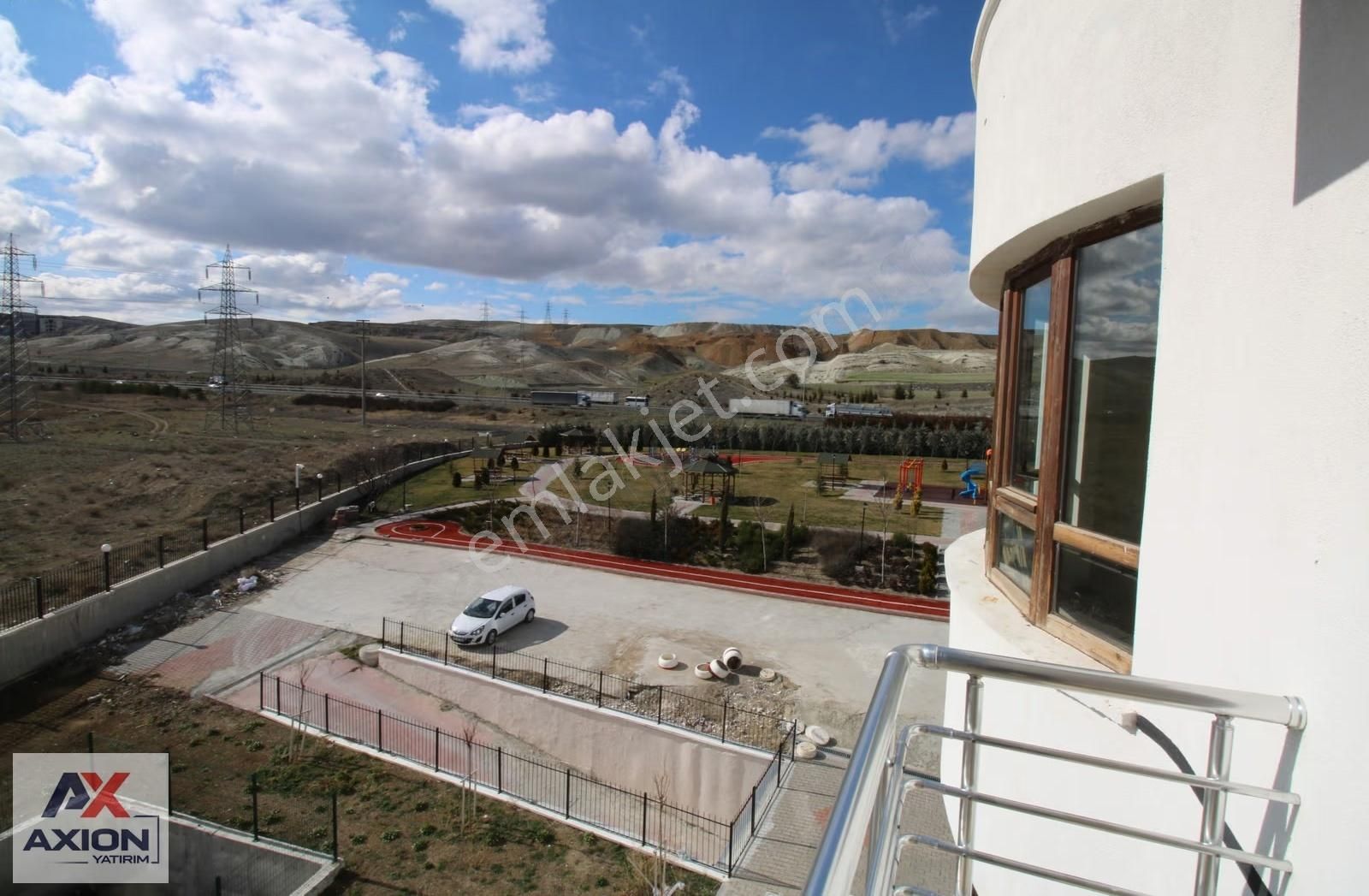 Bağlıcada Güvenlikli Sitede Ara Kat Geniş Satılık 3+1 Daire - Görsel 6