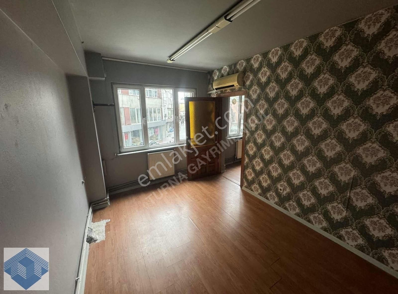 Kaşımpaşa Merkez'de Kiralık 1+1 Ofis & Büro - Görsel 2