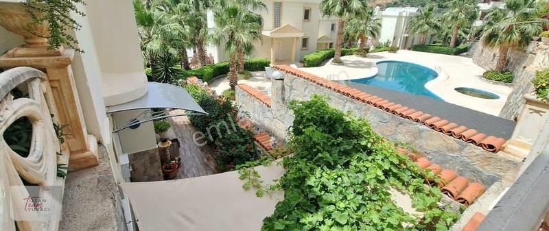 Konacık Satılık Site İçerisinde Havuzlu 2+1 Dubleks Daire - Görsel 27