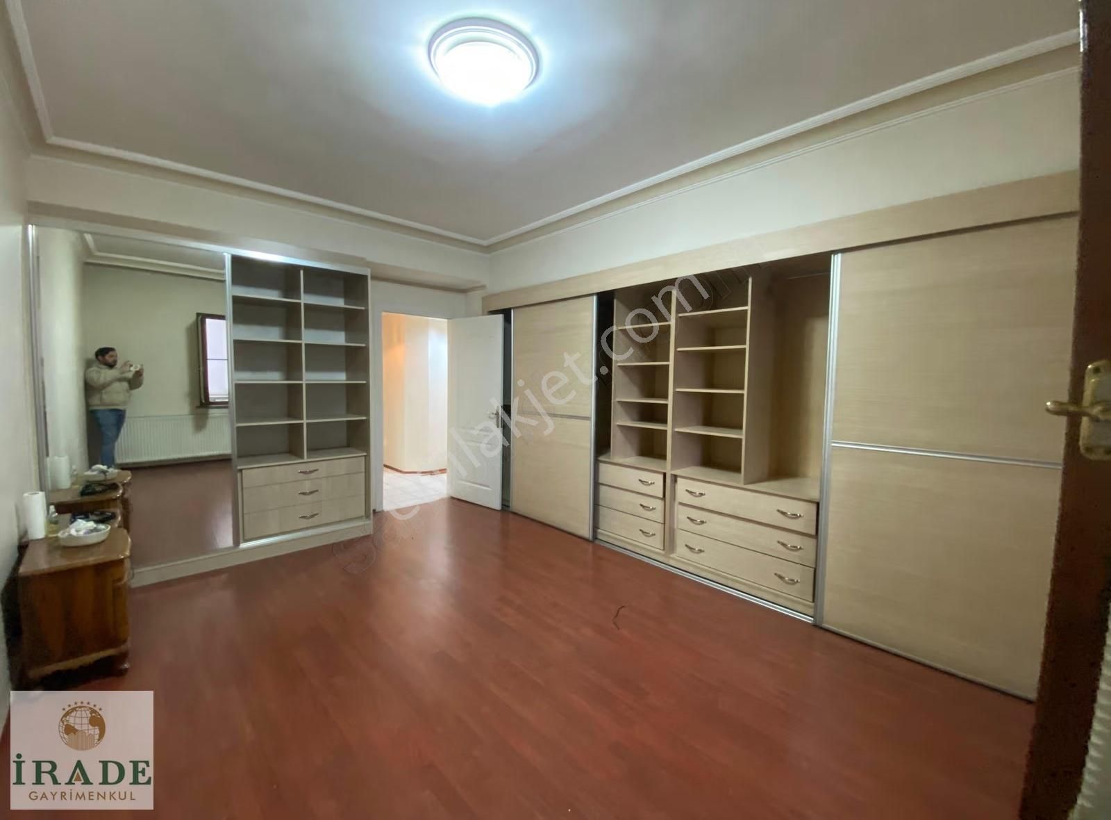 Akademi Hastanesi Karşısı Kiralık 3,5+1 Arakat Çok Geniş Daire - Görsel 6