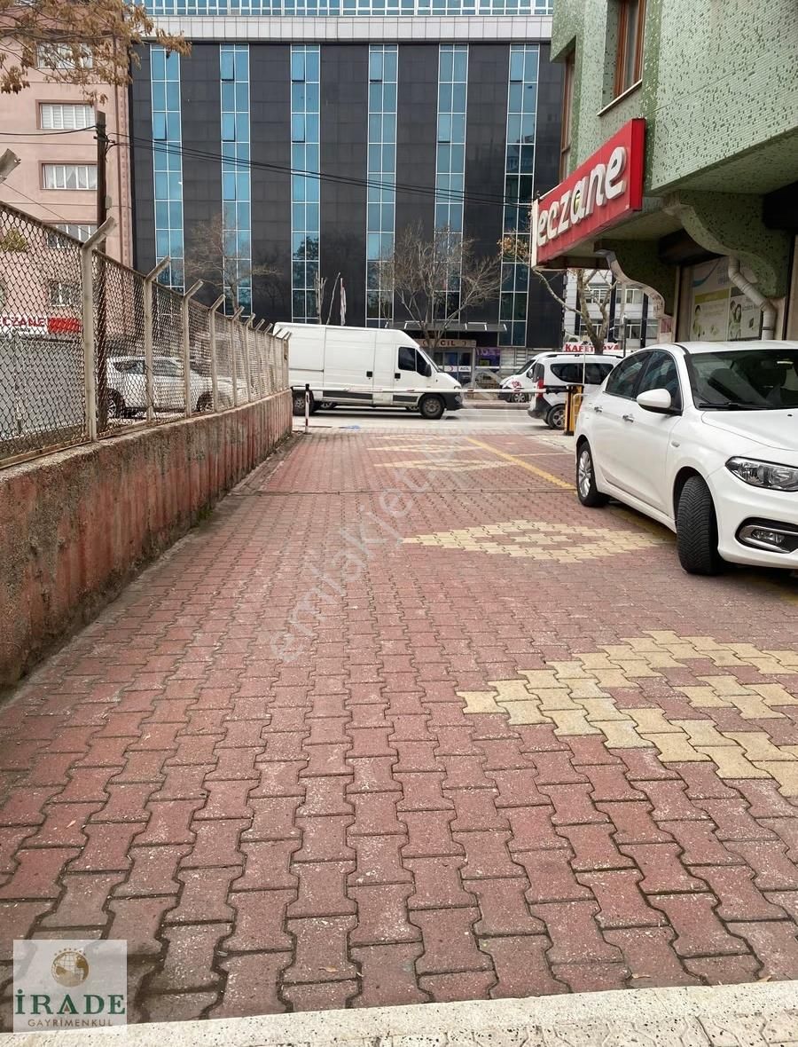 Akademi Hastanesi Karşısı Kiralık 3,5+1 Arakat Çok Geniş Daire - Görsel 13