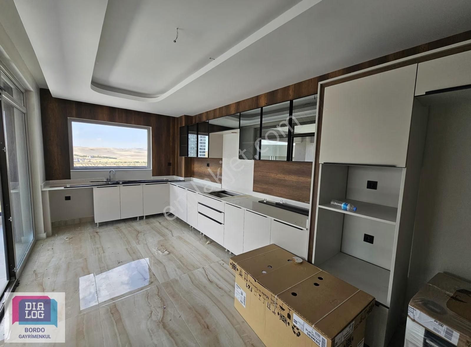Acil! Bordo Modern Sitesi Lüks 4+1 Satılık Daire - Görsel 9