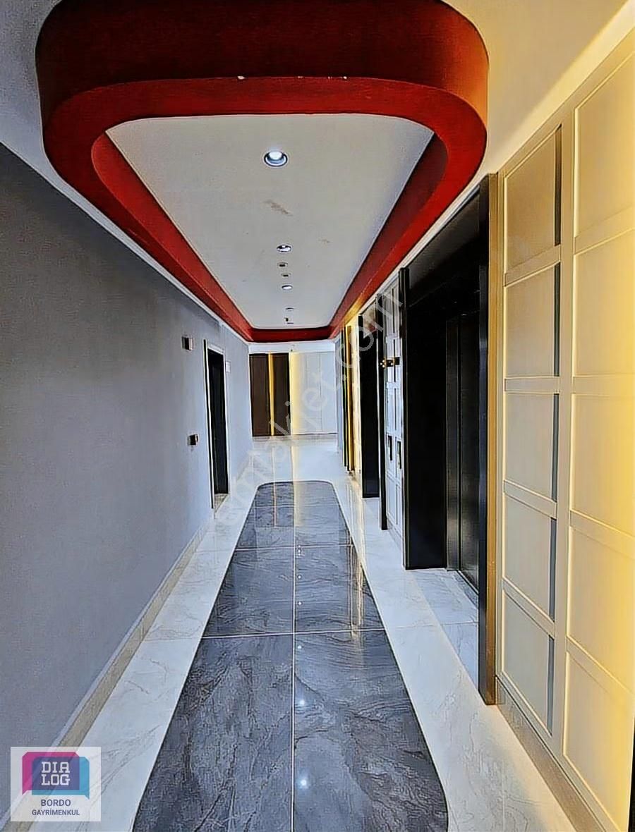 Bordo Modern'de 236 M2 4+1 Daıre - Görsel 7