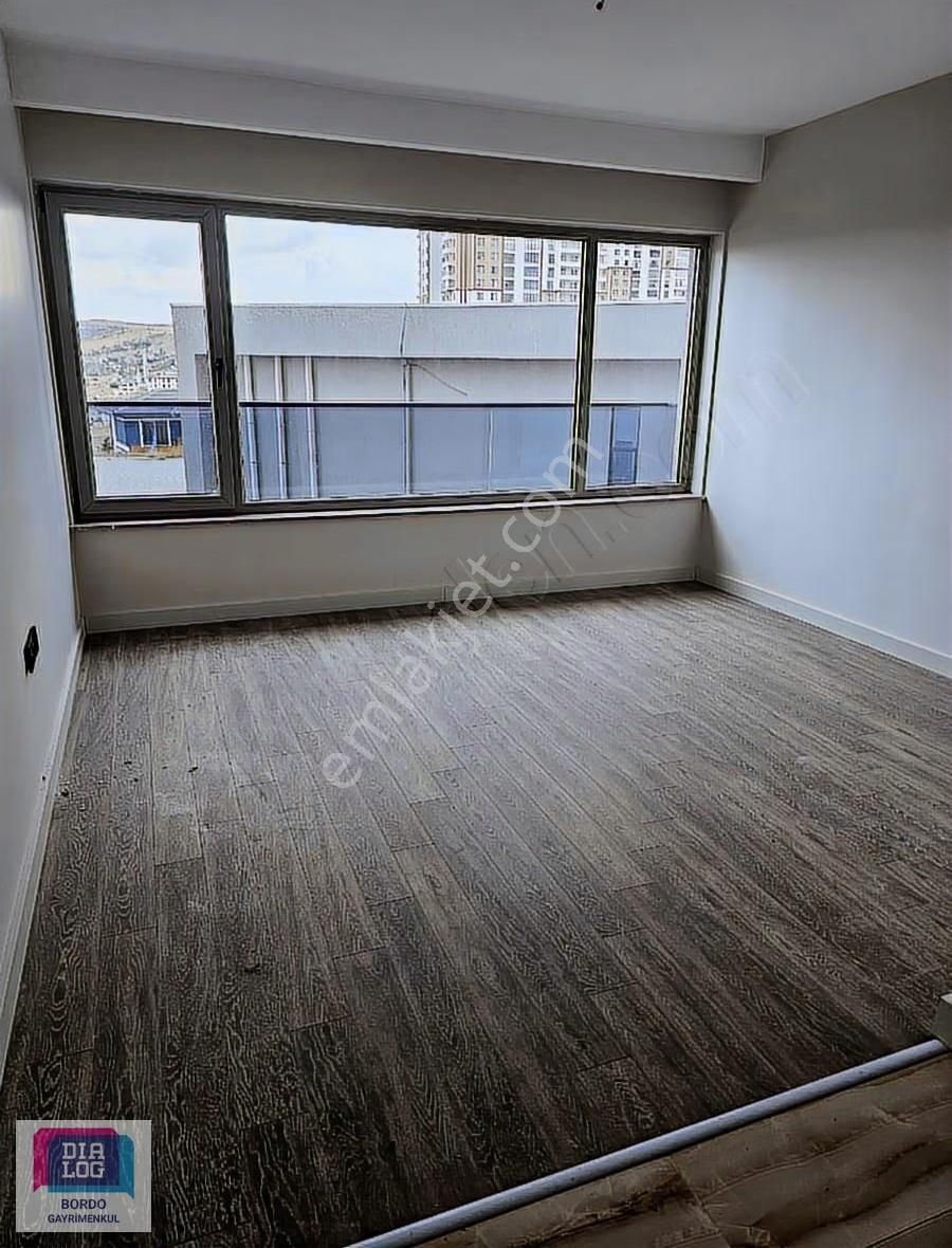 Bordo Modern'de 236 M2 4+1 Daıre - Görsel 2