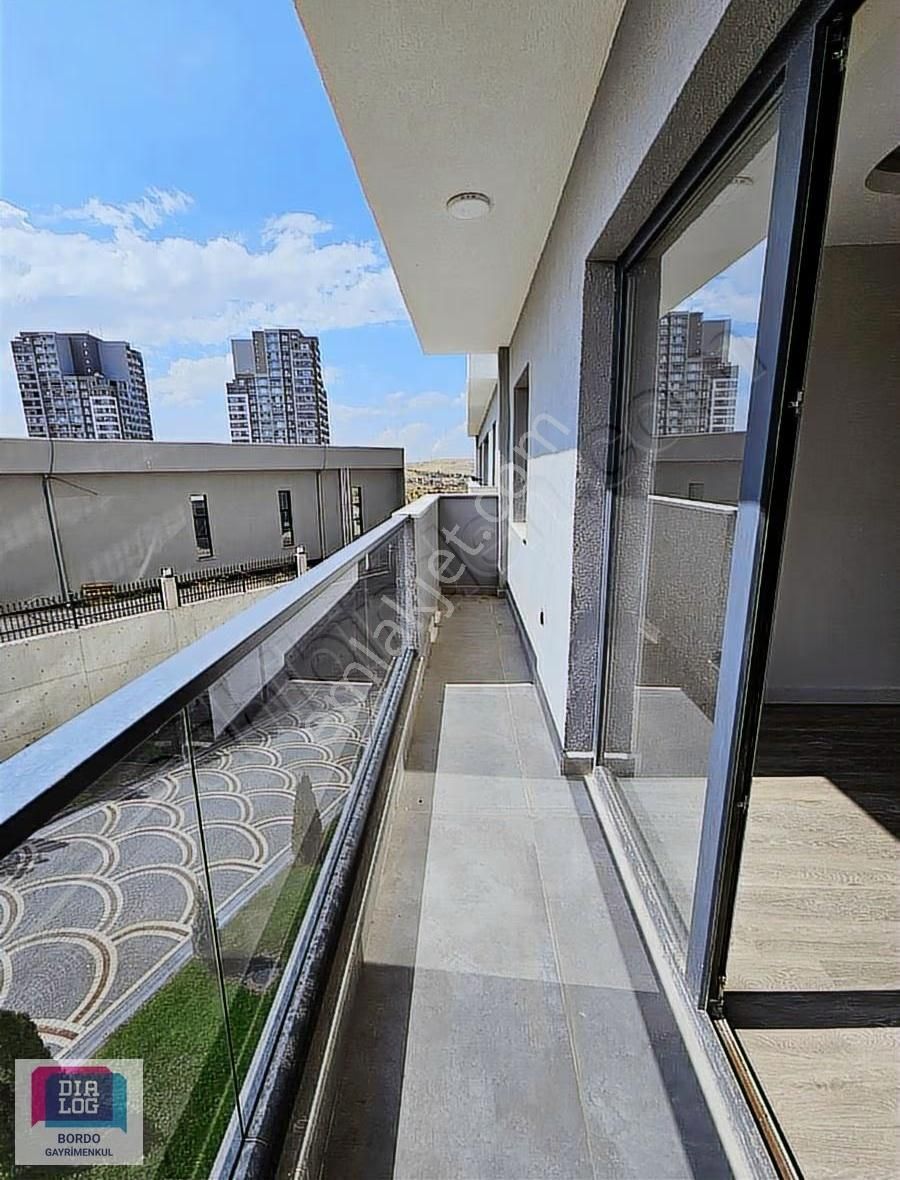 Bordo Modern'de 236 M2 4+1 Daıre - Görsel 19