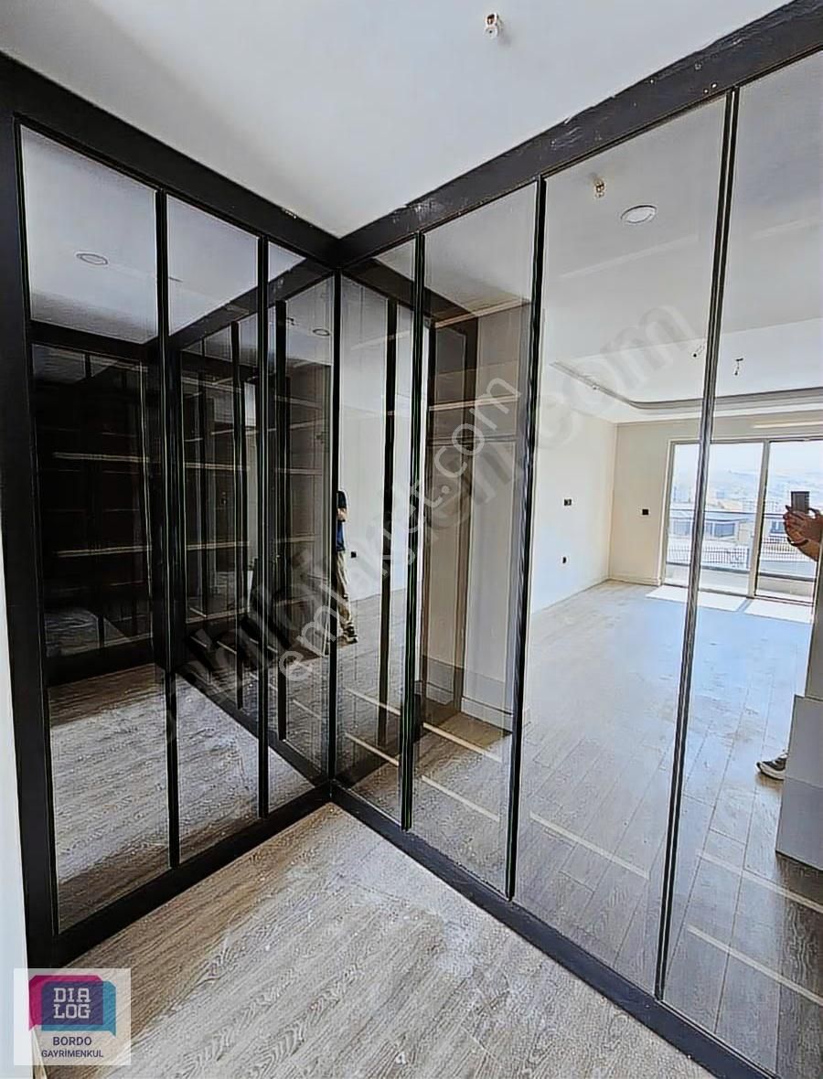 Bordo Modern'de 236 M2 4+1 Daıre - Görsel 16