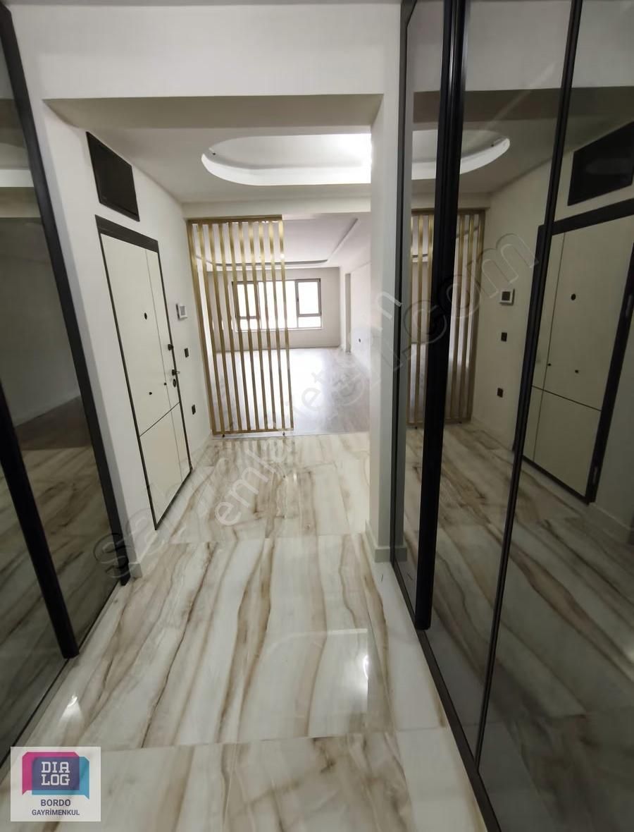 Bordo Modernde 7/24 Güv. Sitede 4,5+1 Boş Kiralık Daire - Görsel 17