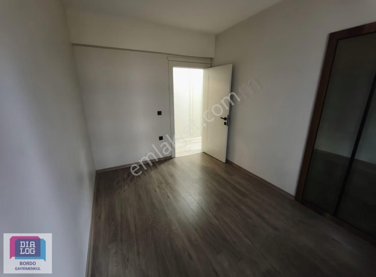 Bordo Modernde 7/24 Güv. Sitede 4,5+1 Boş Kiralık Daire - Görsel 5