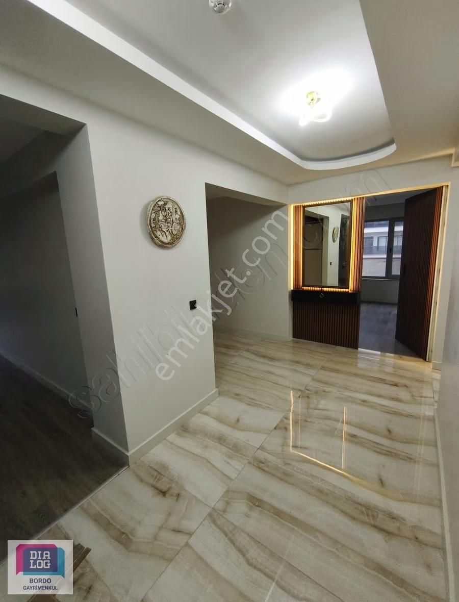 Bordo Modernde 7/24 Güv. Sitede 4,5+1 Boş Kiralık Daire - Görsel 7