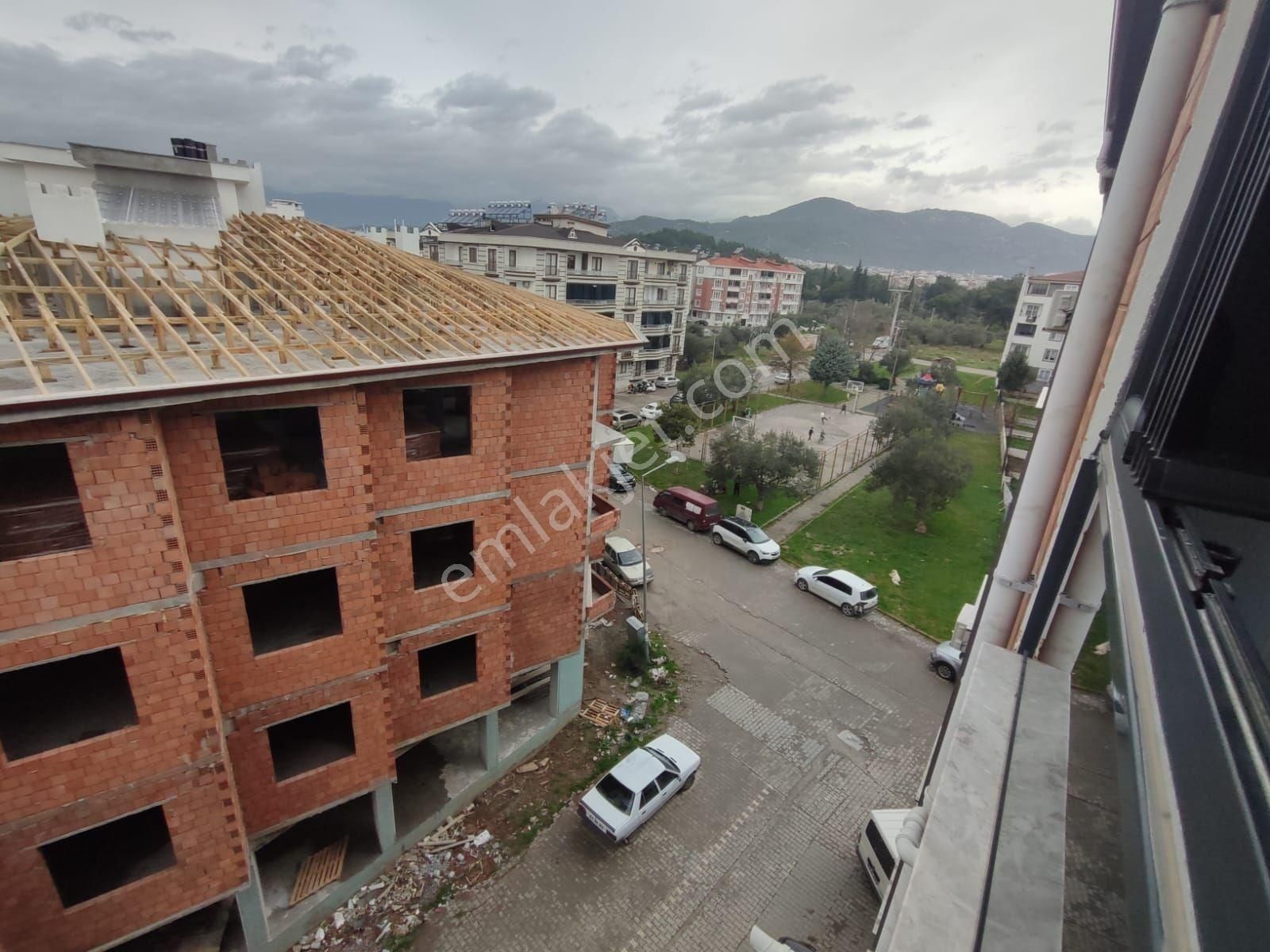 Okedremit Cumhuriyet Mahallesinde Pazartesi Pazarına Yakın Muhteşem Lokasyonda Satılık - Görsel 19