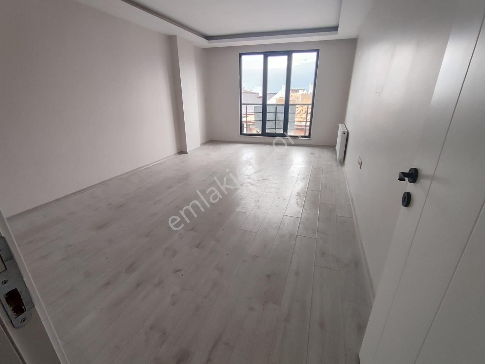 Okedremit Cumhuriyet Mahallesinde Pazartesi Pazarına Yakın Muhteşem Lokasyonda Satılık - Görsel 5