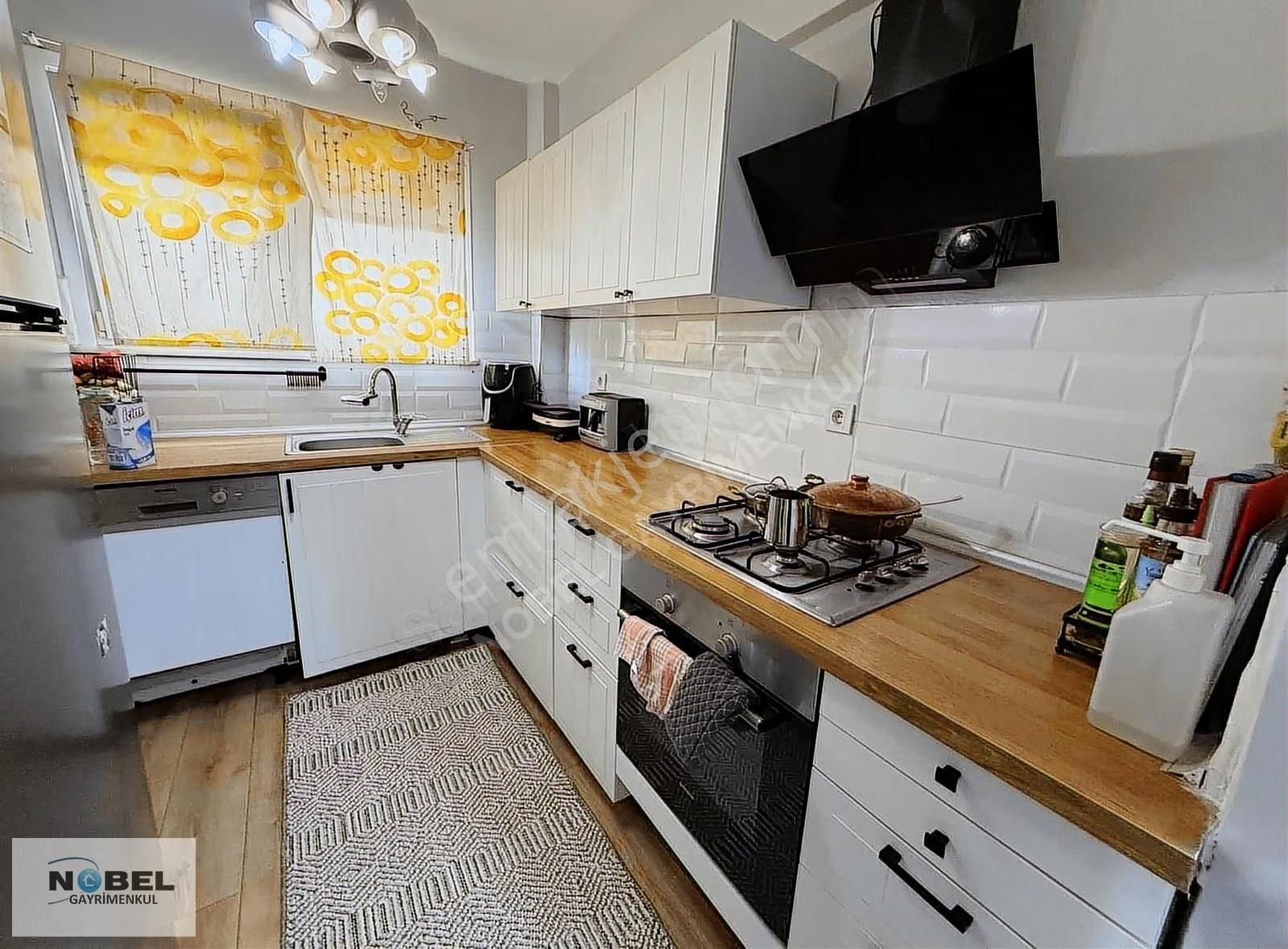 Bahçeli Düz Giriş Satılık Metroya Yakın 2+1 Daire Üsküdar