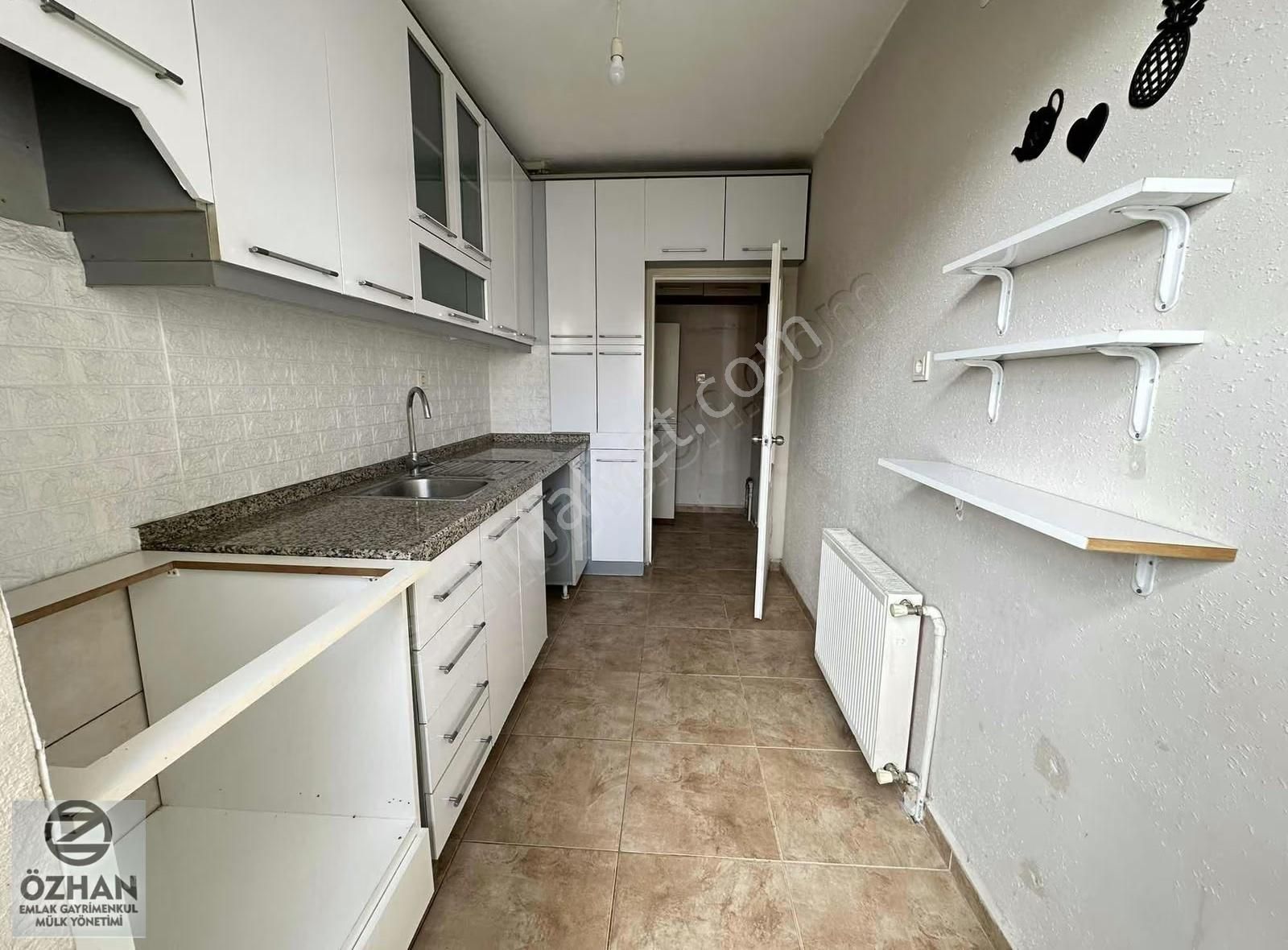 Özhan Emlaktan Balkan Mh'de Ayrı Mutfaklı Aileye Uygun 2+1 - Görsel 7