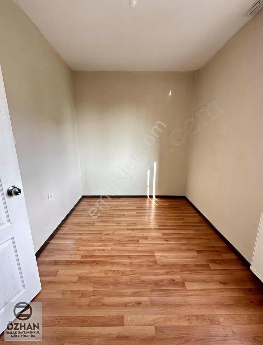 Özhan Emlaktan Balkan Mh'de Ayrı Mutfaklı Aileye Uygun 2+1 - Görsel 8