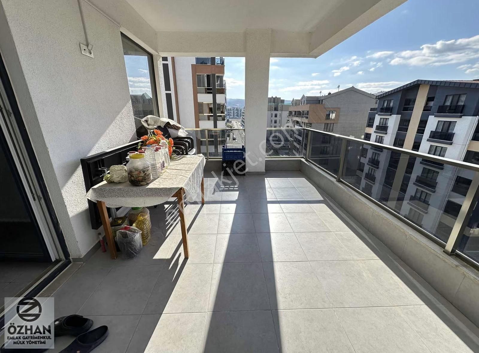 Özhan Emlaktan Bulvarda,havuzlu,spor Salonlu,arakat 3+1 - Görsel 5
