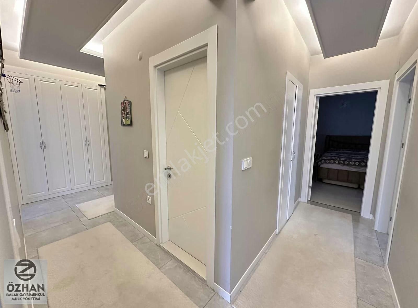 Özhan Emlaktan Bulvarda,havuzlu,spor Salonlu,arakat 3+1 - Görsel 19