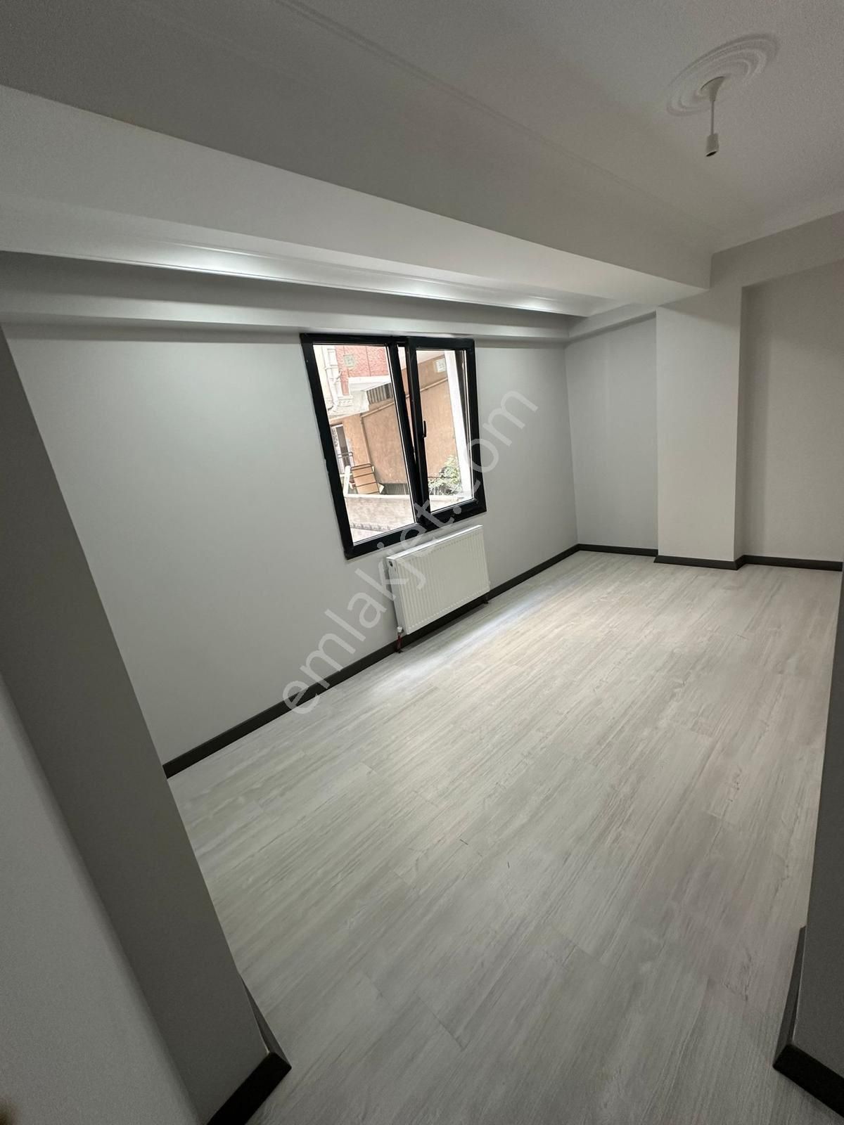 Halkalı Fatih Caddesi’nde 2+1 Balkonlu Ferah Daire - Görsel 28