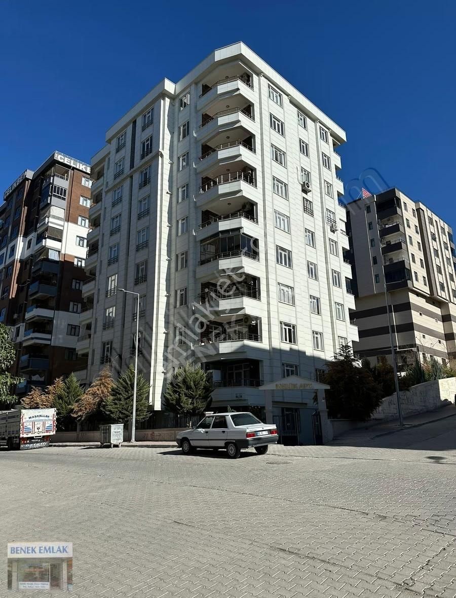Benek Emlak Basın Sitesi Yanı 4+1 Lüks Daire