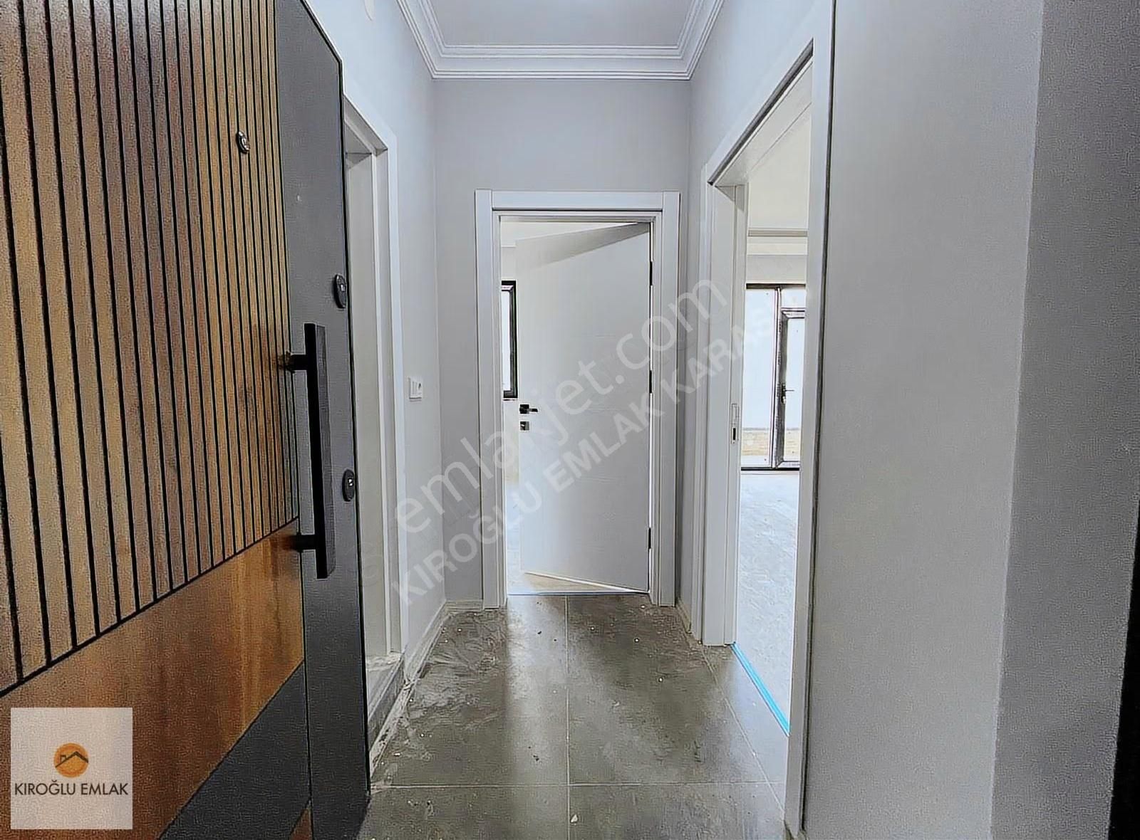 Lüks Yaşam!!! Modern~havuzlu~güvenlikli Site İçinde Sıfır 1+1 - Görsel 17
