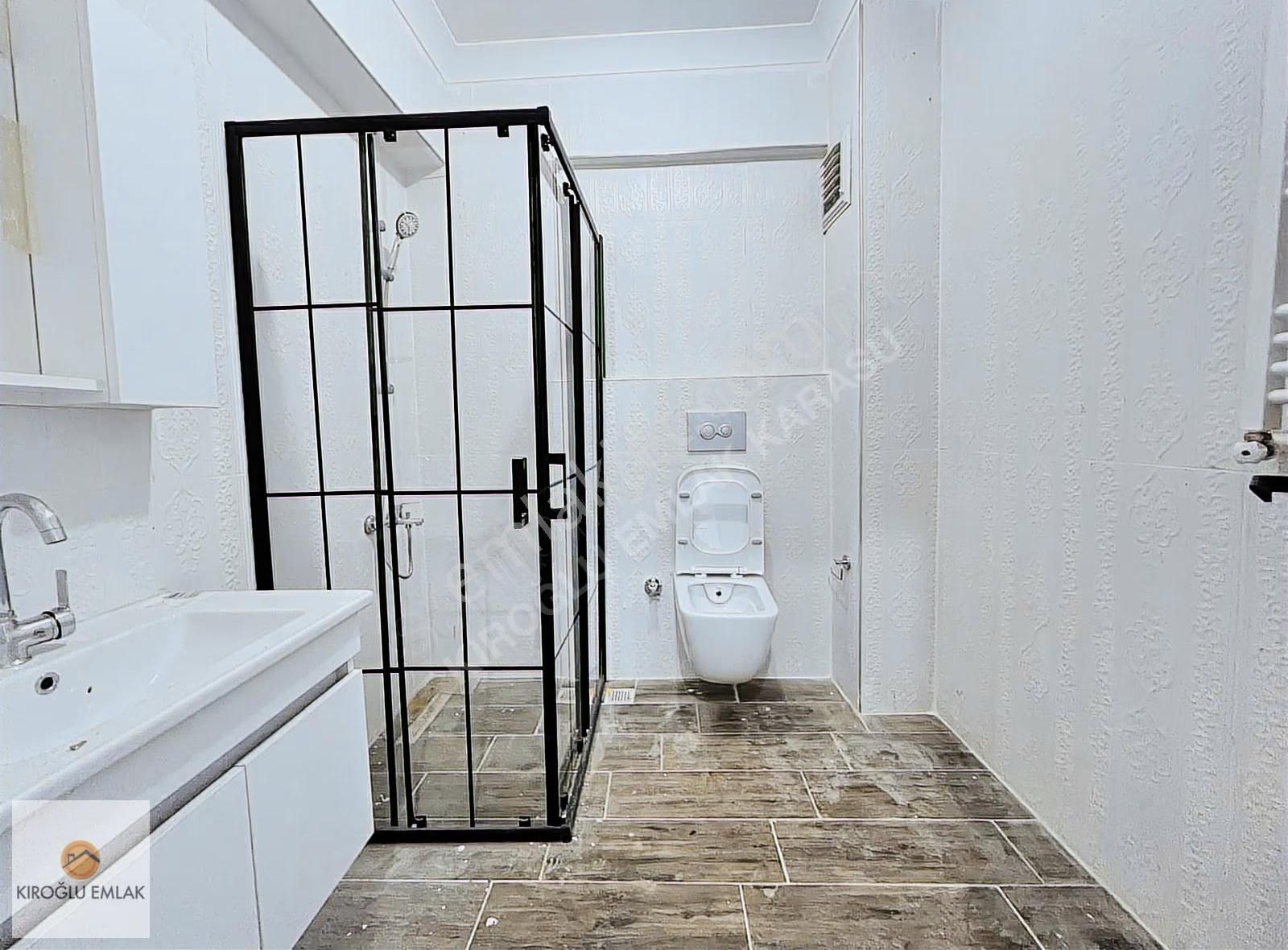 Lüks Yaşam!!! Modern~havuzlu~güvenlikli Site İçinde Sıfır 1+1 - Görsel 8