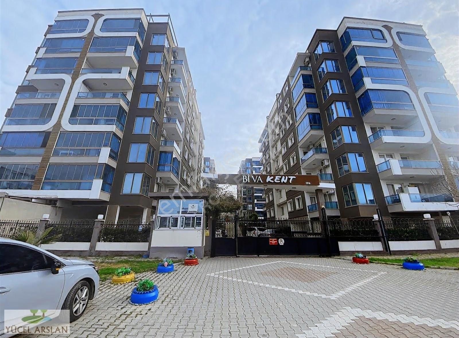 Çiğli İnönü Bivakent'te Kiralık 3+1 Arakat Daire Site İçi