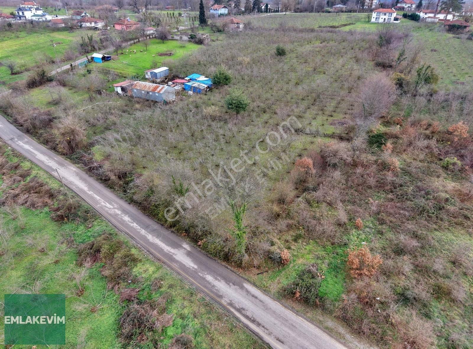 Emlakevim - Yeniköy (tagorek)de 777m2 Villa İmarlı Satılık Arsa - Görsel 2