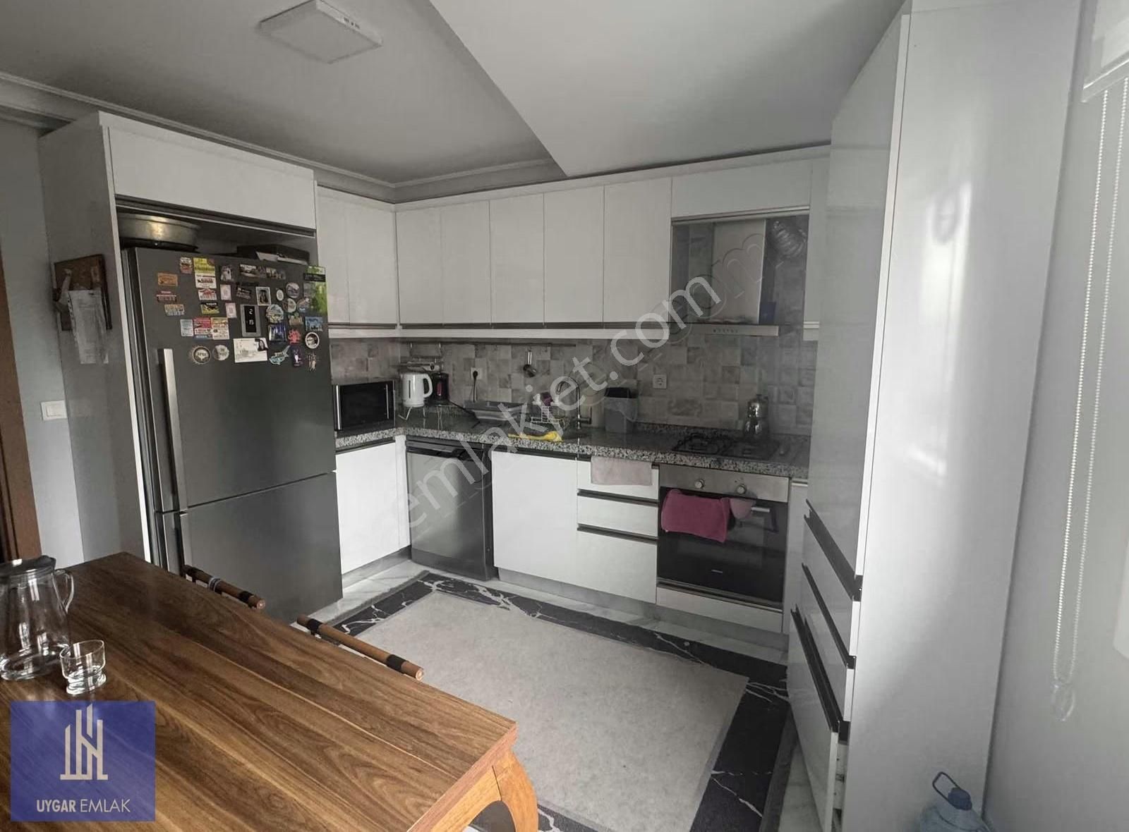 Uygar Emlaktan Hastane Caddesinde Satılık 5+2 Dubleks - Görsel 2