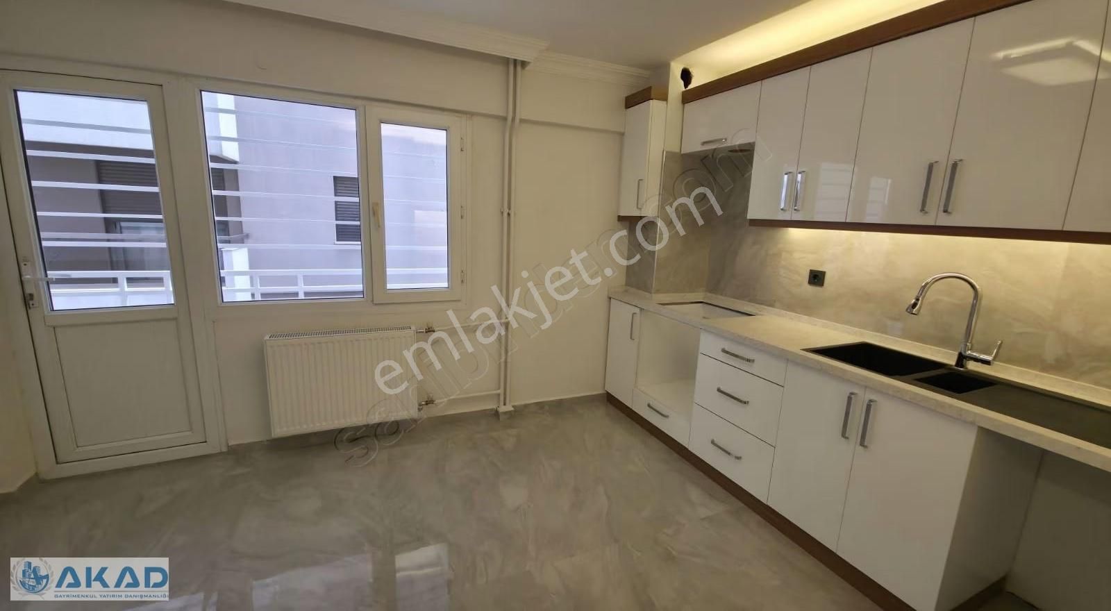 Akad'dan Güzelyalı 168 Metrekare Asansör Otopark Ara Kat Köşe.. - Görsel 10