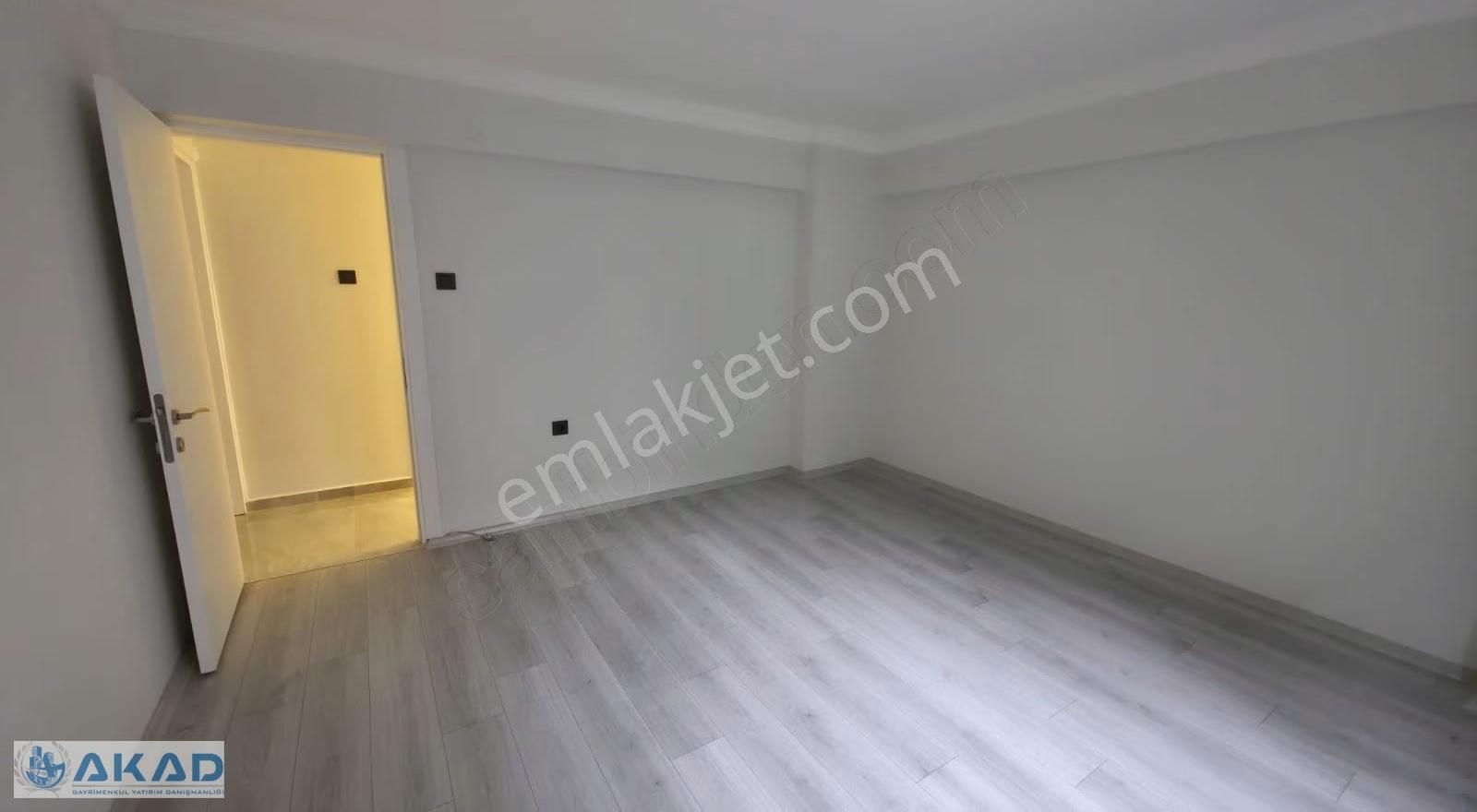 Akad'dan Güzelyalı 168 Metrekare Asansör Otopark Ara Kat Köşe.. - Görsel 2