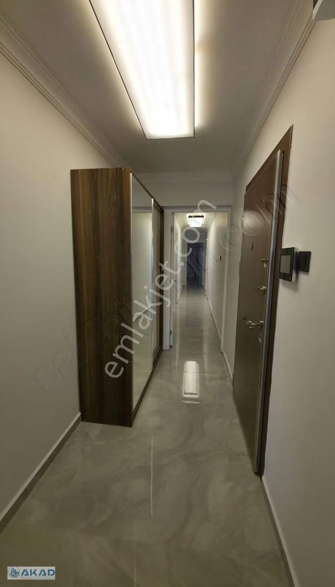 Akad'dan Güzelyalı 168 Metrekare Asansör Otopark Ara Kat Köşe.. - Görsel 9