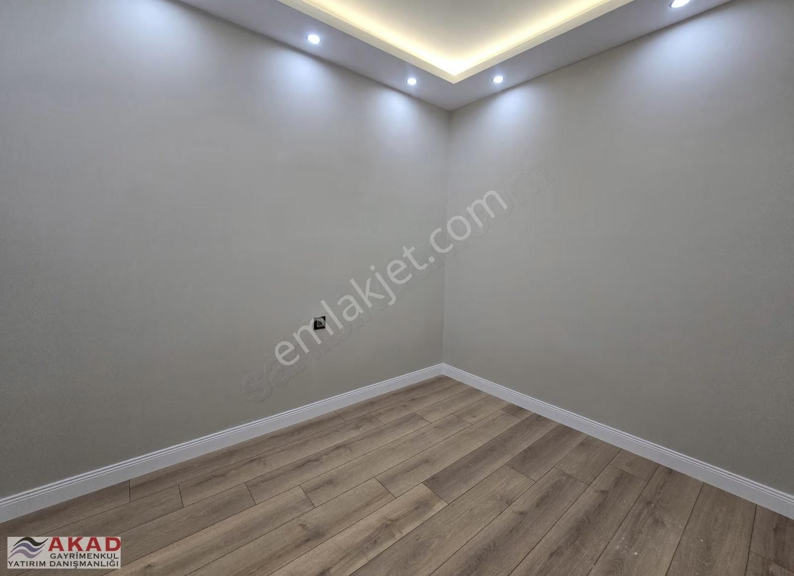İnönü Cadde Yakını Ultra Luks 3+1 Bahçeli D.gazlı 120m2 - Görsel 11