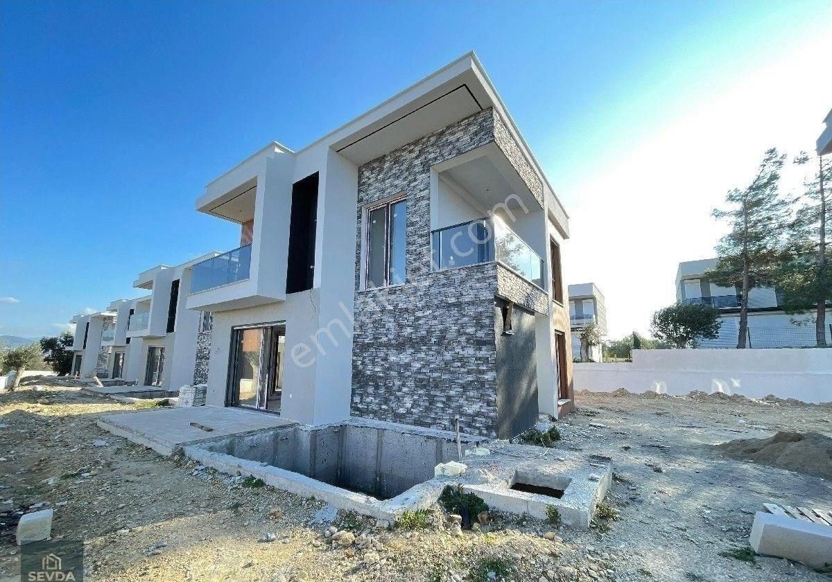 Karaağaç Sahilde 4+1 Havuzlu Villa - Görsel 12