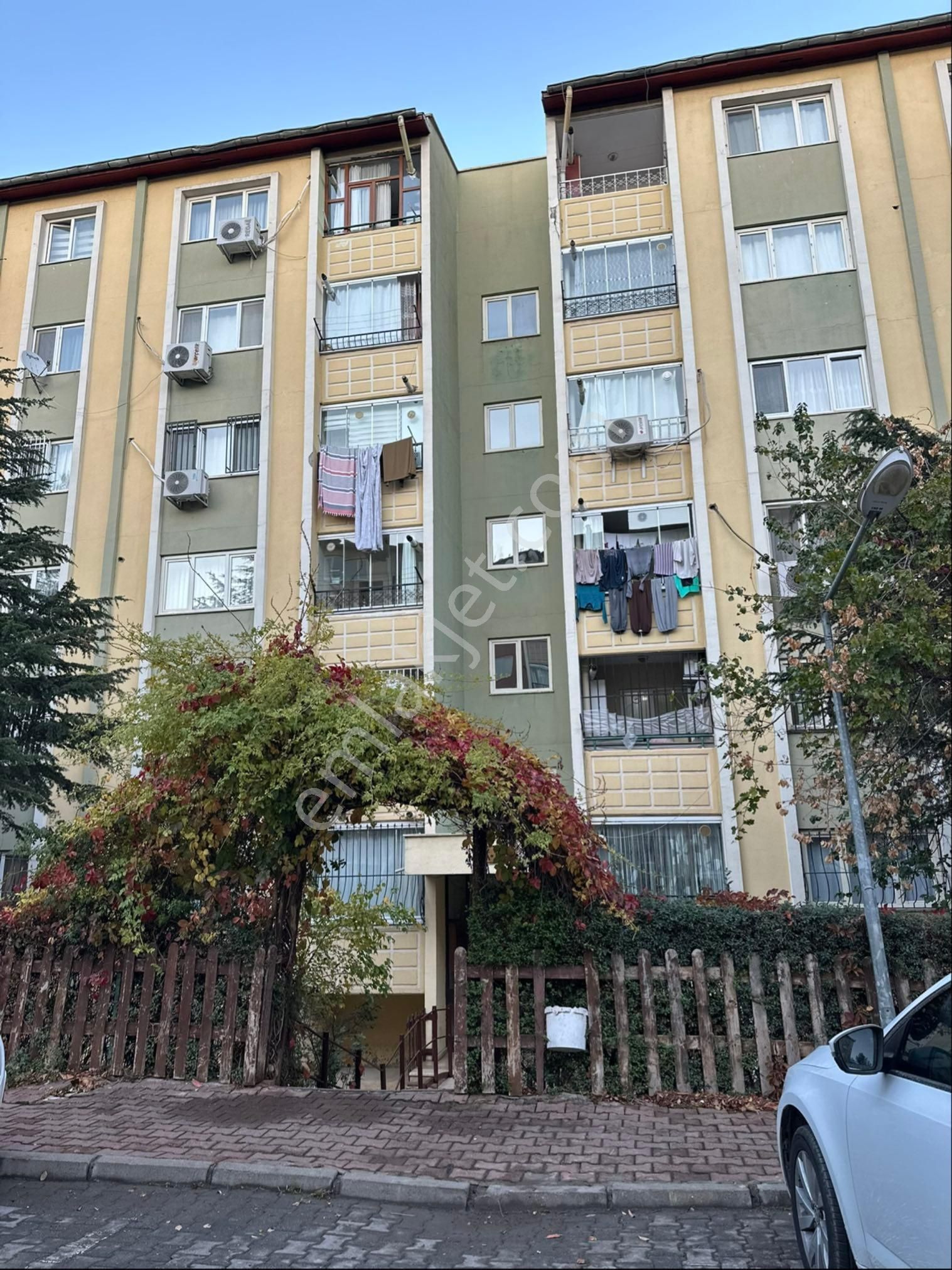 Seyrantepe Tokilerde Satılık 3+1 Fırsat Daire
