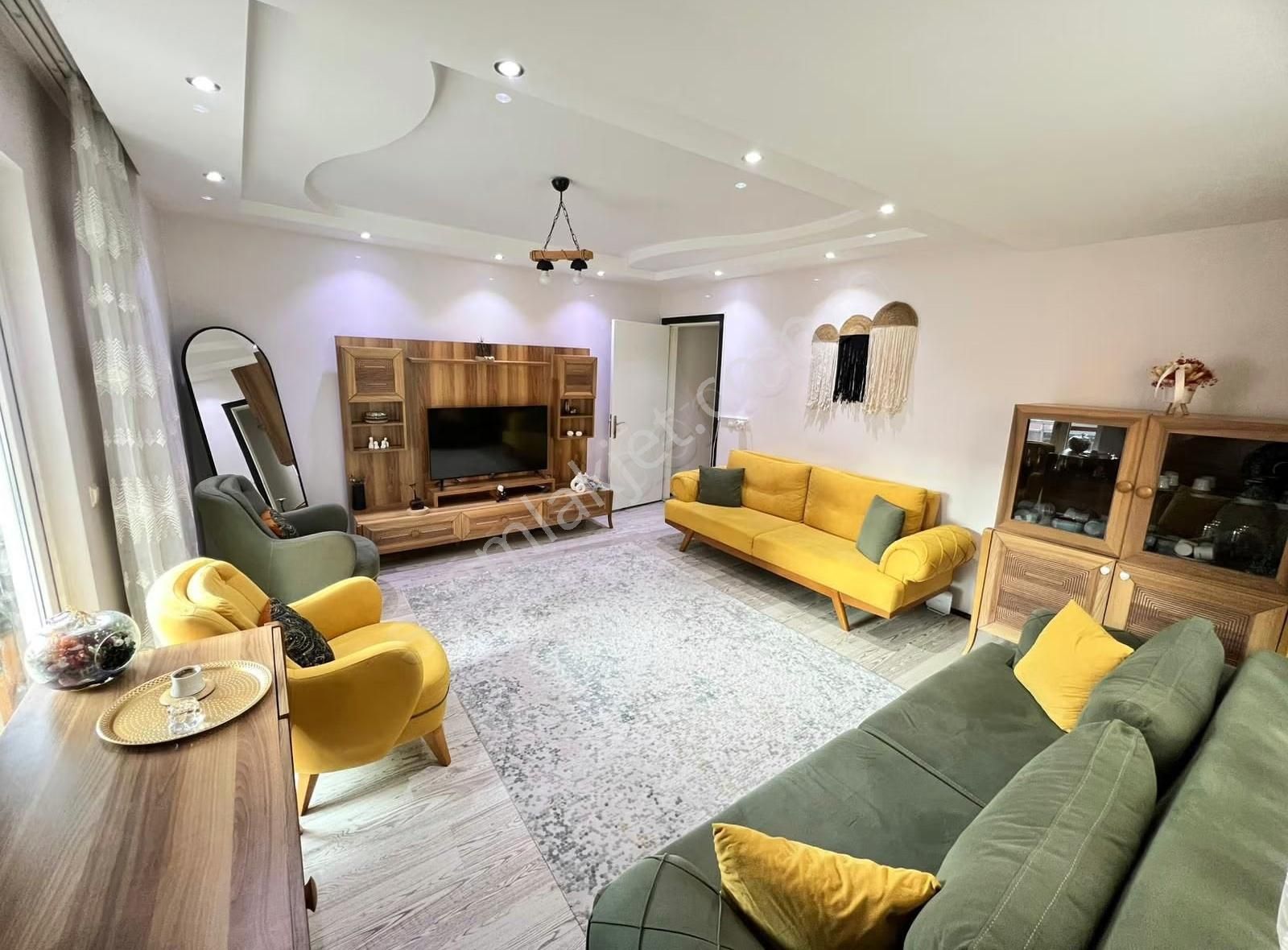 Şehrin Göbeğinde Çınara Yürüme Mesafesinde Satılık Fırsat Daire