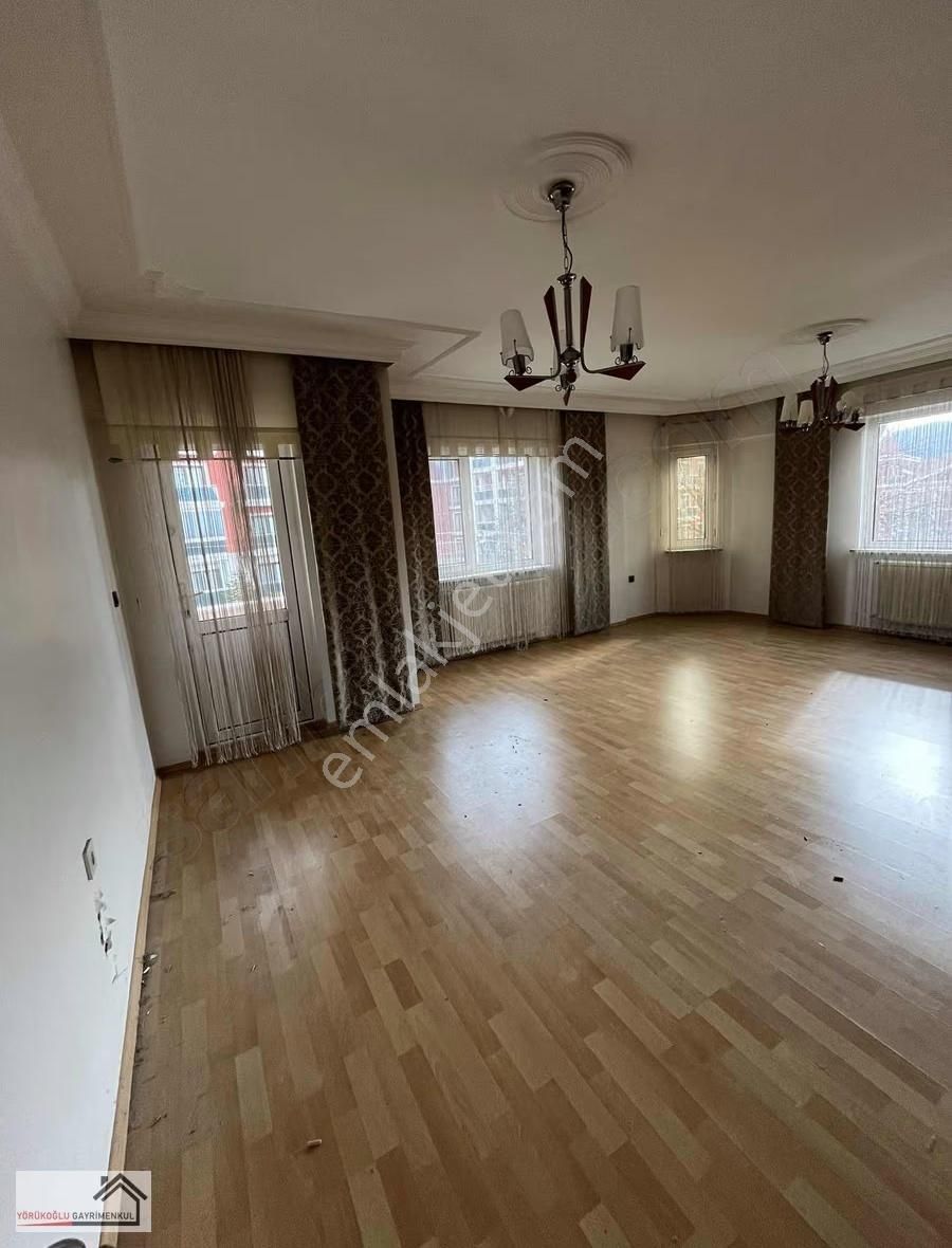 Esentepe Mahallesinde Metroya Yakın 3+1 Arakat Kiralık Daire - Görsel 2
