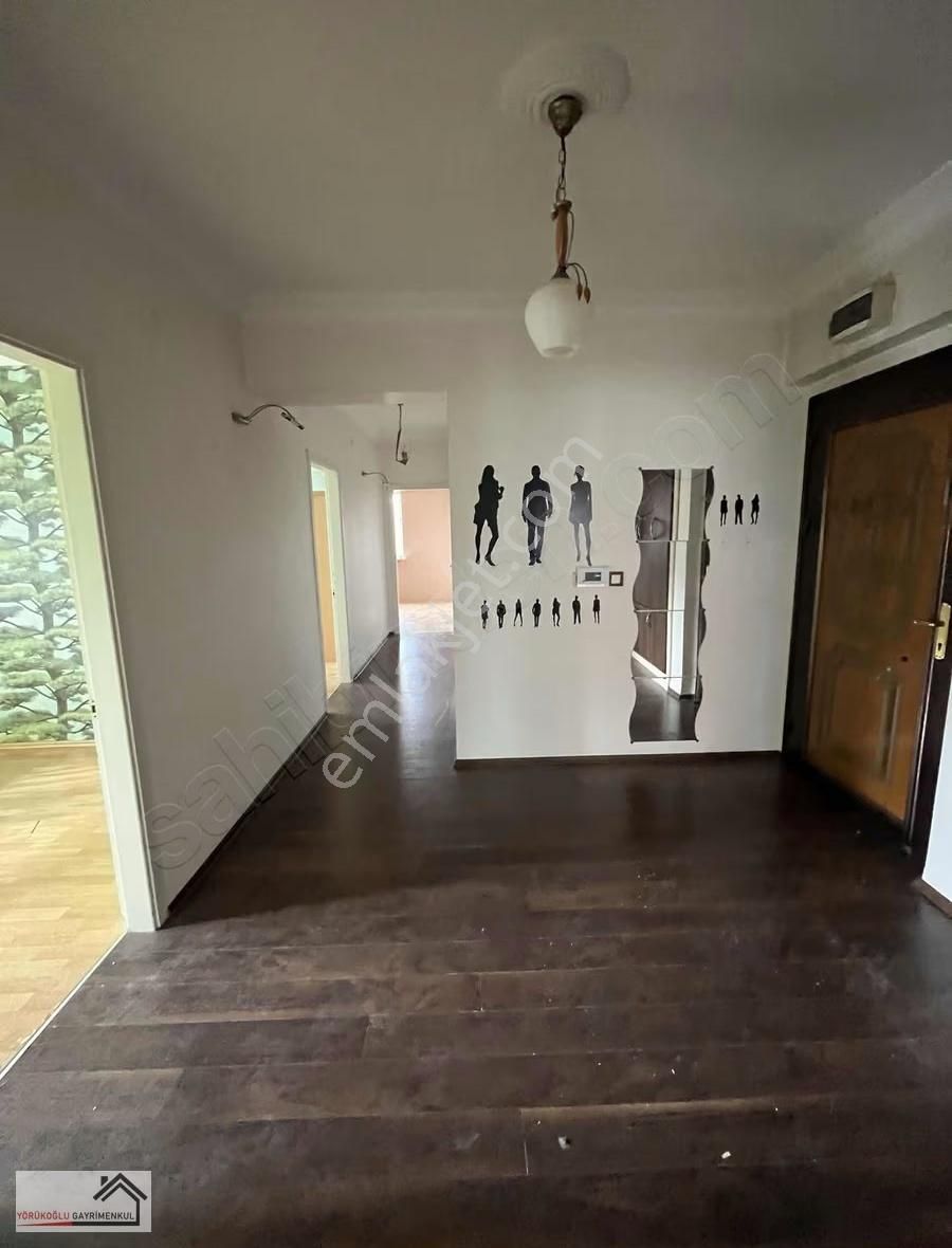 Esentepe Mahallesinde Metroya Yakın 3+1 Arakat Kiralık Daire