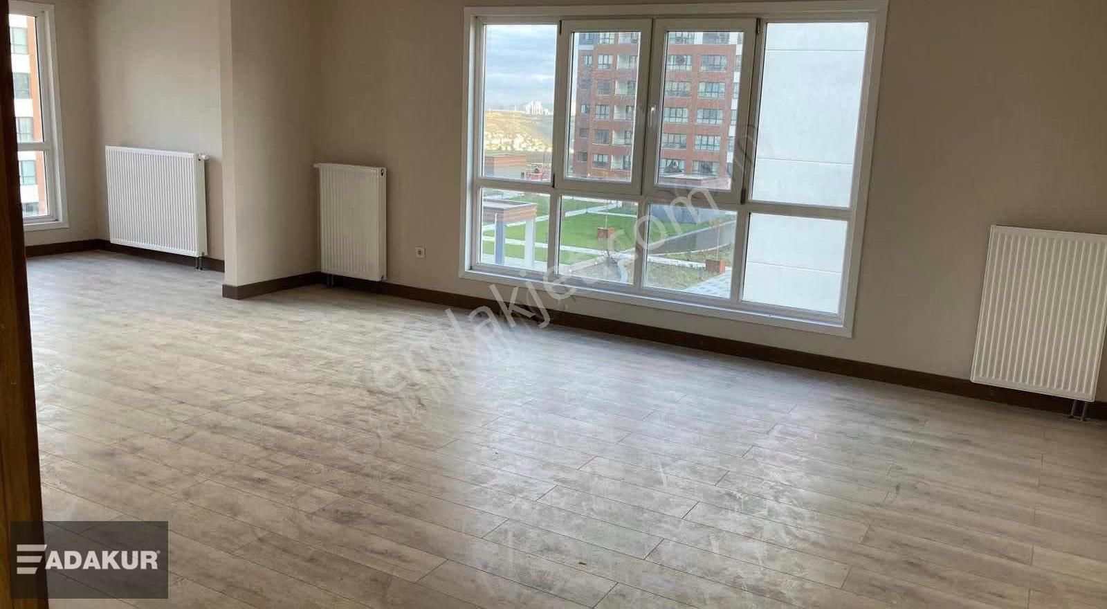 Adakur'dan Tual'de Konak Tipi 4,5+1 Kiralık Daire - Görsel 3