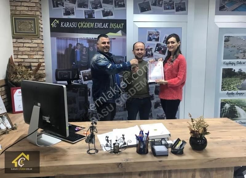 Karasu Çiğdem Emlaktan Merkezde Site İçinde 2+1 Sıfır Daire - Görsel 25