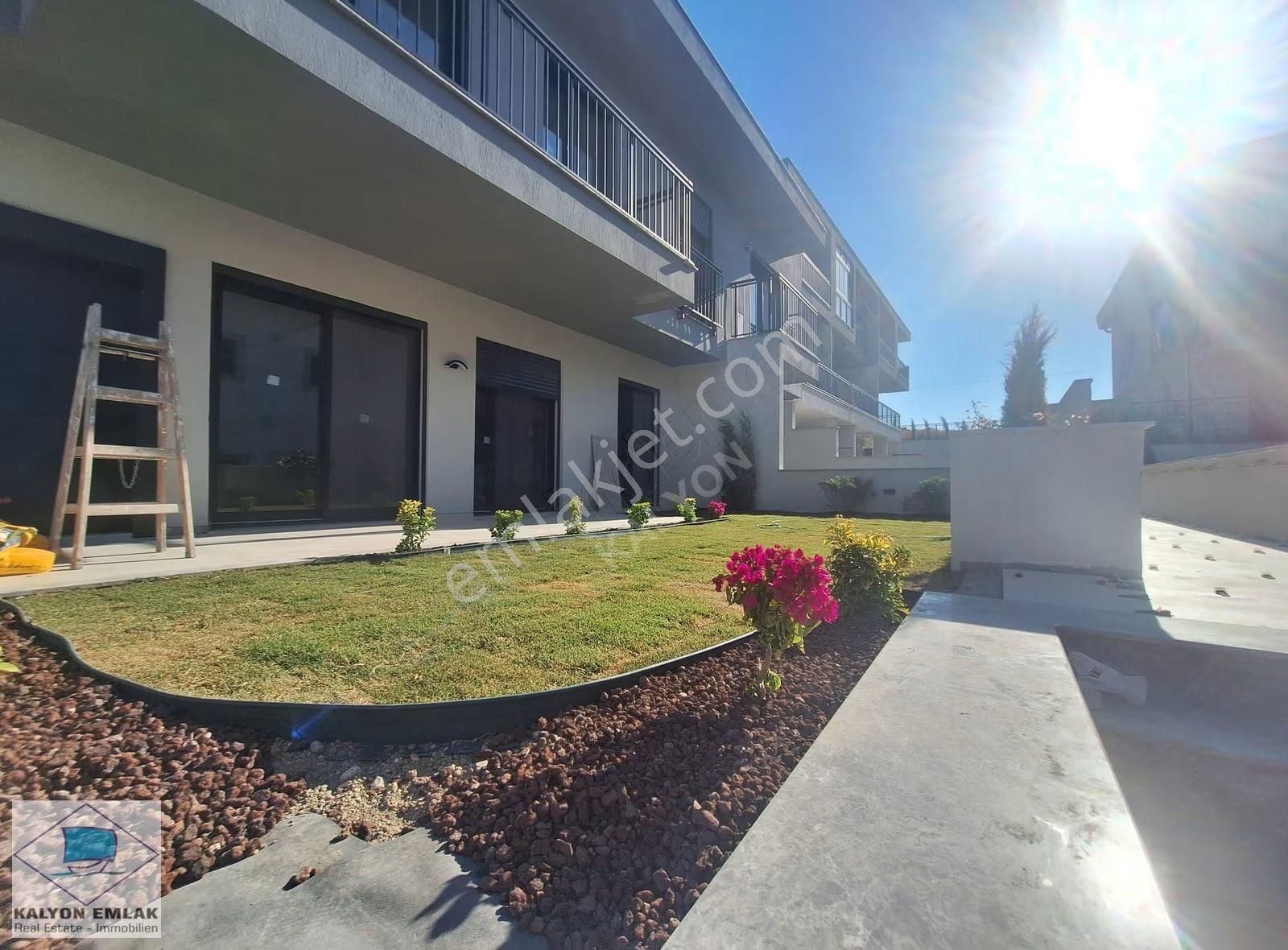 Çeşme Dalyan Da Yerden Isıtmalı, Bahçeli 2+1 Satılık Yeni Daire - Görsel 21