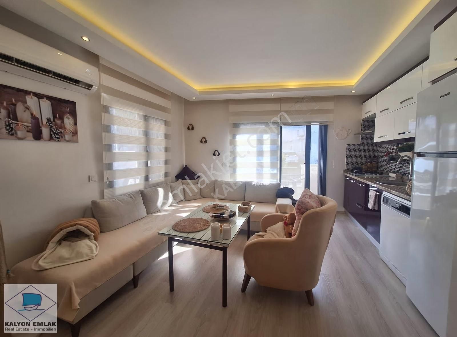 Çeşme Merkez De Satılık Bahçeli 3+1 Dubleks Yeni Daire