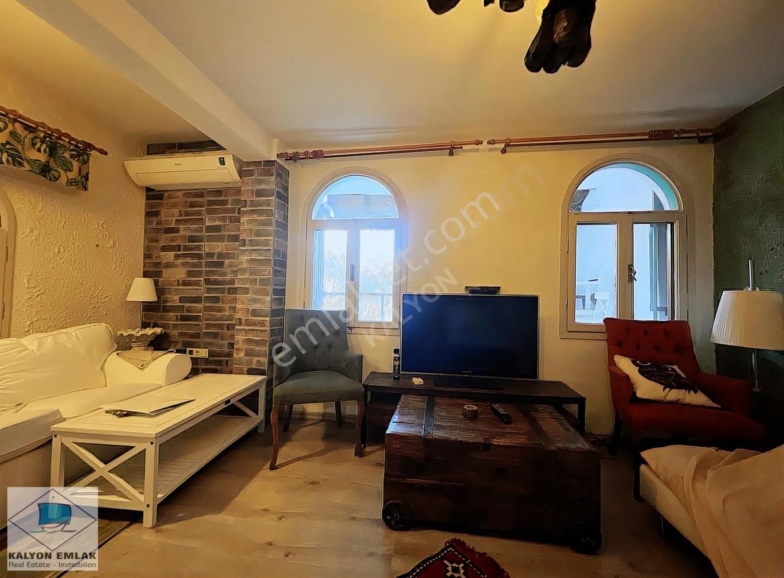 Ildırı Körfez Sitesi'nde Panoramik Deniz Manzaralı Triplex Villa - Görsel 11